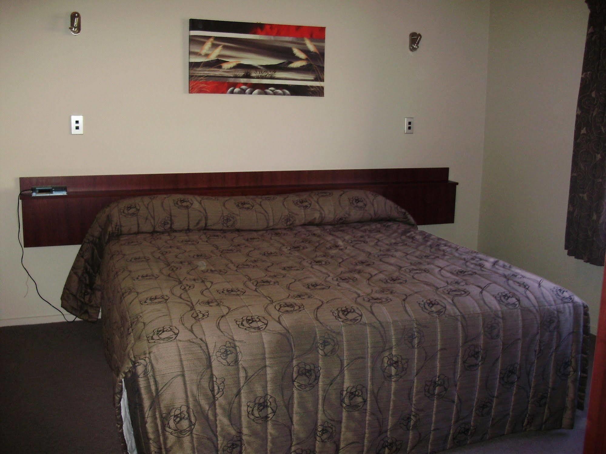 อเวนิว มอเตอร์ ลอดจ์ Motel ทิมารู ภายนอก รูปภาพ